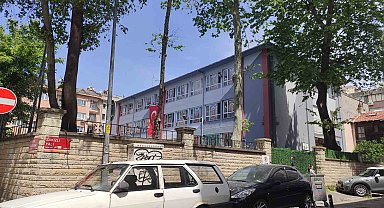 Bakırköy'de okul tuvaletinde çıkan yangın paniğe neden oldu