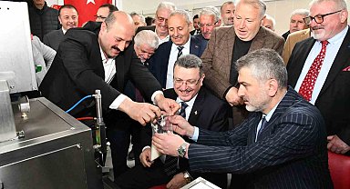 Bal üreticilerine arı yemi makinesi desteği