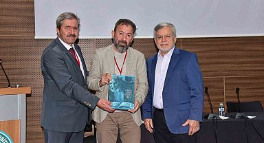 Balıkesir Uluslararası İlahiyat sempozyumuna ev sahipliği yaptı