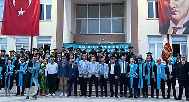 Balıkesir Üniversitesi Edremit Havacılık Yüksek Okulu'nda Mezuniyet Töreni