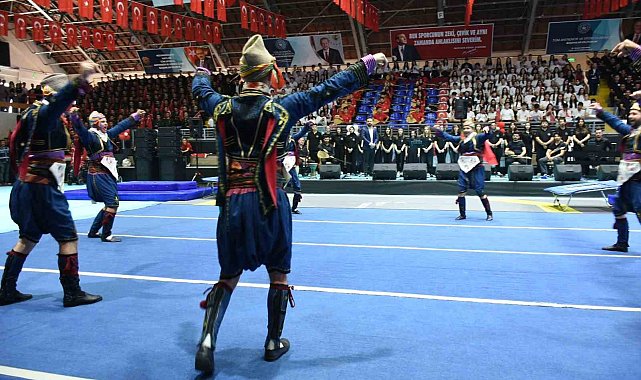 Balıkesir'de 19 Mayıs kutlamaları yapıldı