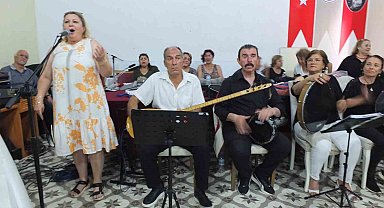 Balıkesir'de, Edremitli amatörler Burhaniyelileri coşturdu