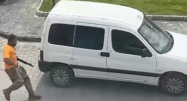 Balıkesir'de hurdacıyı tüfekle vuran saldırganın kaçtığı anın görüntüleri ortaya çıktı