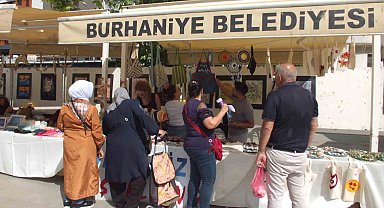 Balıkesir'de özel öğrencilerin göz nuru eserleri görücüye çıktı