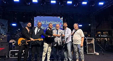 Bandırma Sahil Şenlikleri renkli görüntülerle başladı