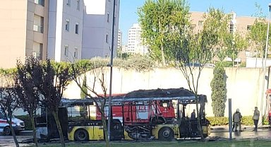 Başakşehir'de İETT otobüsü alev alev yandı