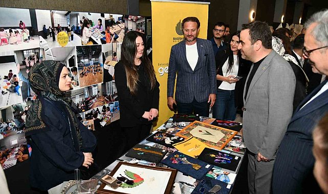 Başiskele'de el emeği göz nuru eserler görücüye çıktı