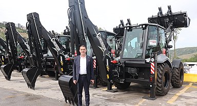 Başkan Arıcı, hibe edilen araçları teslim aldı