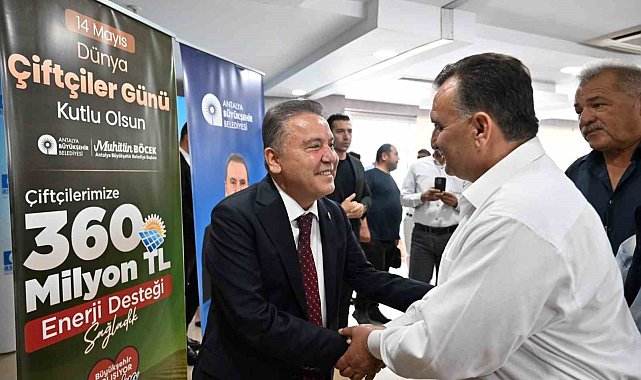 Başkan Böcek, Çiftçiler Günü'nde üreticilerle buluştu