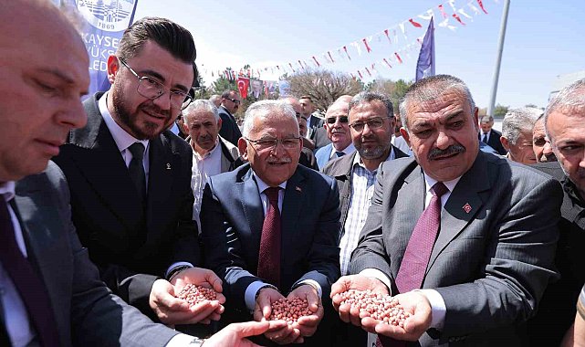 Başkan Büyükkılıç'tan Dünya Çiftçiler Günü'nde 1 milyar TL'lik güçlü mesaj
