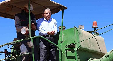 Başkan Büyükkılıç'tan üreticilere dev tohum desteği: 6 yılda 3 bin 992 ton tohum dağıtıldı