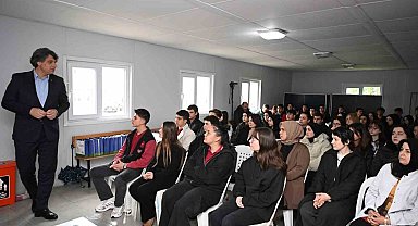 Başkan Kocaman liselilerin taleplerini dinledi