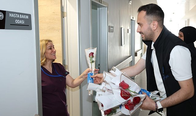 Başkan Metin'den hemşirelere anlamlı jest