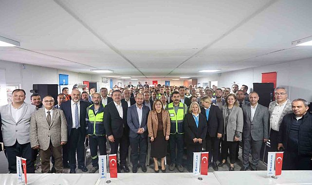 Başkan Şahin, 1 Mayıs'ta belediye çalışanlarıyla bir araya geldi