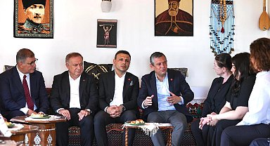 Başkan Tugay, İstanbul'da Özgür Özel'le buluştu