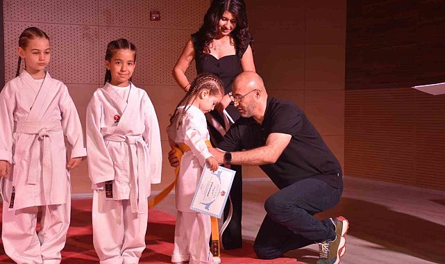 Başkan Zencirci, genç karatecilerin sarı kuşaklarını bağladı