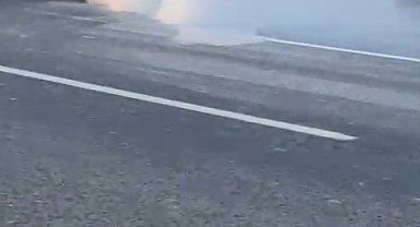 Başkent'te Tofaş araç yandı, vatandaşlar yangın tüpleriyle müdahale etti