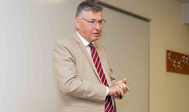 Başkonsolostan vize uyarısı: "Danışmanlık şirketleri süreci yavaşlatıyor"