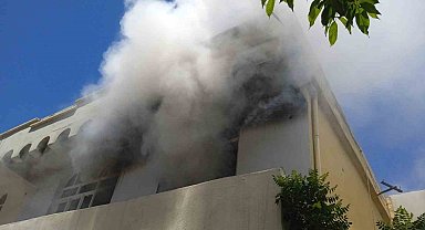 Batman'da iki katlı binada çıkan yangın söndürüldü