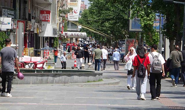Batman'da terör örgütü PKK'nın fesih kararına destek
