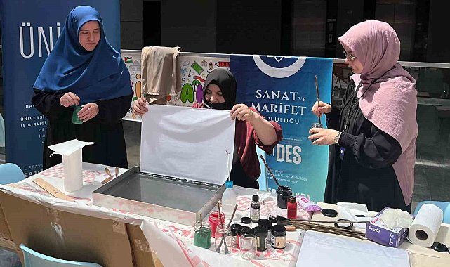 Bayburt'ta 'Geleneksel Türk Ebru Sanatı' etkinliği yapıldı