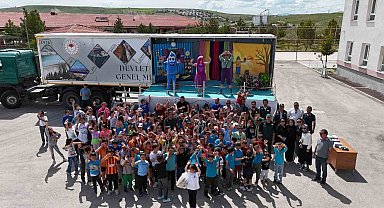 Bayburt'ta çocuklara suyun önemi tiyatroyla anlatıldı