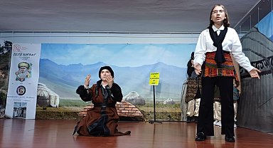 Bayburtlu öğrencilerden 'Deli Dumrul' tiyatrosu