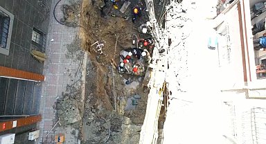 Bayrampaşa'da kanalizasyon çalışmasında göçük: 1 işçi kurtarıldı