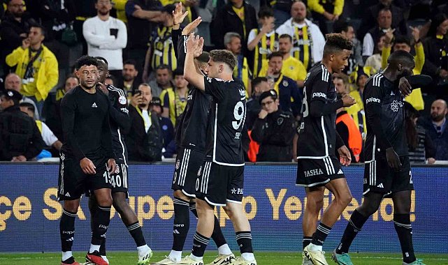 Beşiktaş, Fenerbahçe'ye karşı 20 yıllık hasreti sonlandırmak istiyor