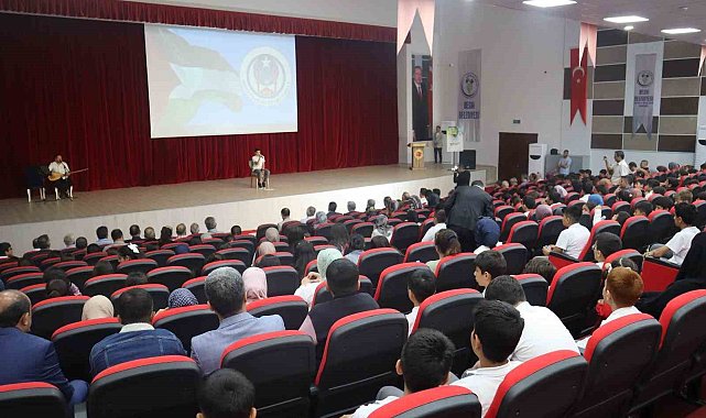 Besni İmam Hatip Ortaokulu'ndan Kudüs temalı şiir dinletisi