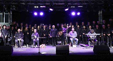 BEUN'da "Akademinin Sesi Korosu" ile ömürlük şarkılar seslendirildi