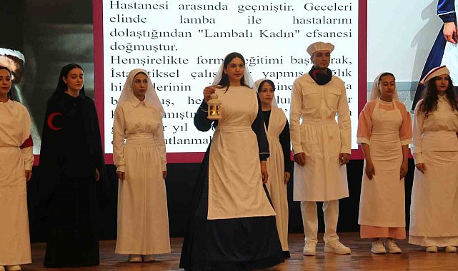 BEUN'de Hemşirelik Haftası'na özel tarihi defile