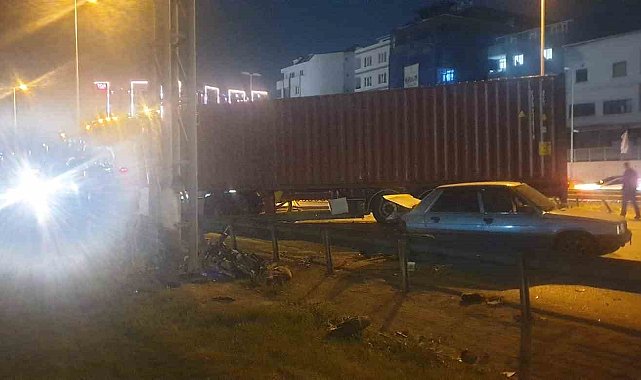 Beylikdüzü'nde kontrolden çıkan tır ortalığı birbirine kattı: 1 ölü, 2 yaralı