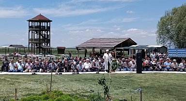 Beyşehir Gölü kıyısında yağmur duası