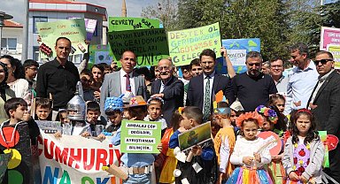 Beyşehir'de öğrenciler temiz çevre için yürüdü