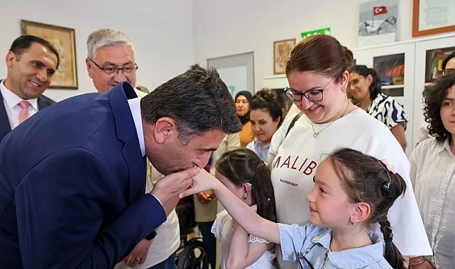 Bilecik Valisi Şefik Aygöl'den özel bireylere anlamlı ziyaret