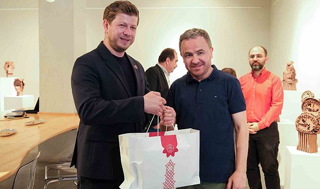 Bilecik'te 'Zamanla' seramik sergisi, sanatseverlerle buluştu