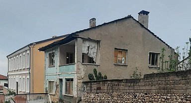 Bilecik'te bir emniyet bir de zabıta ekibine darp edildi