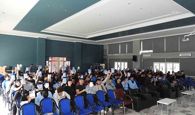 Bin 610 öğrenci teröre karşı bilgilendirildi