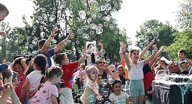 Binlerce çocuk bu şenlikte doyasıya eğlendi