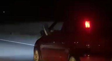 Bir ayağı camda bir ayağı gazda yolculuk kamerada