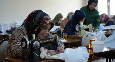 Bir döneme damgasını vurmuştu: Geçmişin izlerini taşıyan beyaz işi ürünler antika dikiş makinelerinde hayata döndürülüyor