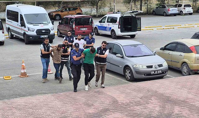 Bodrum'da polise saldıran şüpheliler serbest bırakıldı