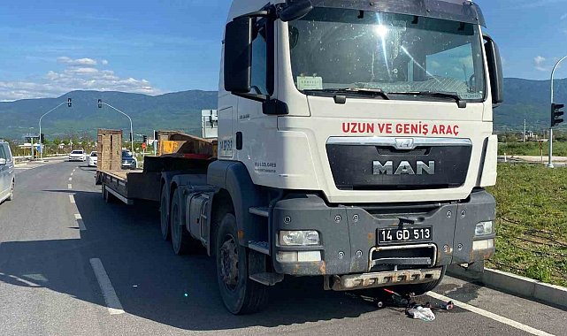 Bolu'da kırmızı ışıkta geçen bisikletli tırın altında kaldı: Genç sürücü ağır yaralı