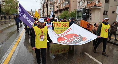 Bölücü slogan iddiası gerginliğe neden oldu