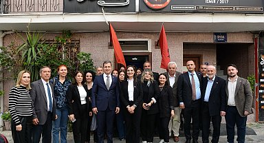 Bornova Arnavutları Derneği'nde hukuksuzluklara karşı dayanışma mesajı