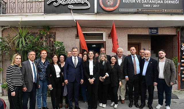 Bornova Arnavutları Derneği'nde hukuksuzluklara karşı dayanışma mesajı