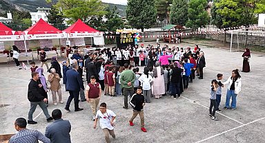 Boyabat'ta bilim fuarı