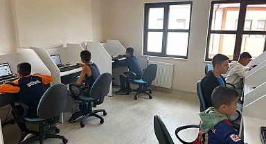 Bozüyük Çocuk Evleri Sitesi'nde 'Bilgisayar sınıfı' kazandırıldı