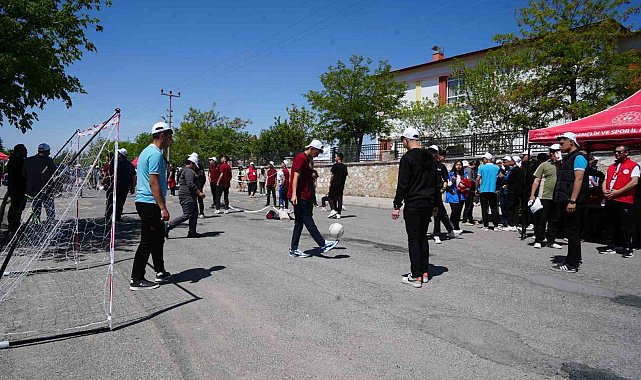 Bu sokağa giren herkes spor yapıyor